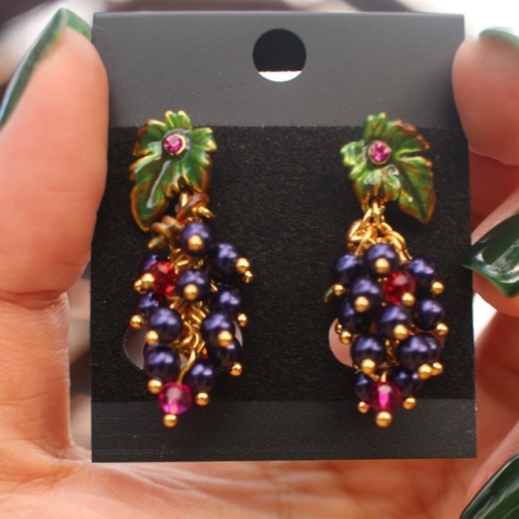 WowNYC Jewelry - New 14K Grape fun leaf studs dangle drop earrings